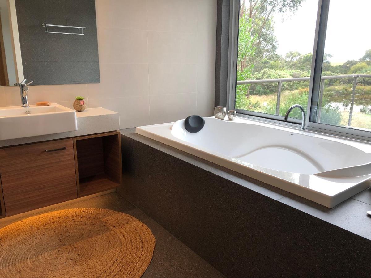 Messmates Luxury Eco Suites Инверлок Экстерьер фото